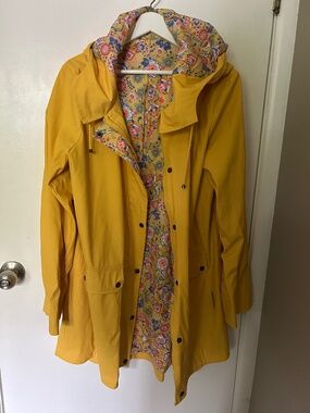 Yellow Wax Jacket/Rain Coat, Floral Lining, XL